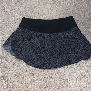 LULULEMON quick pace skirt